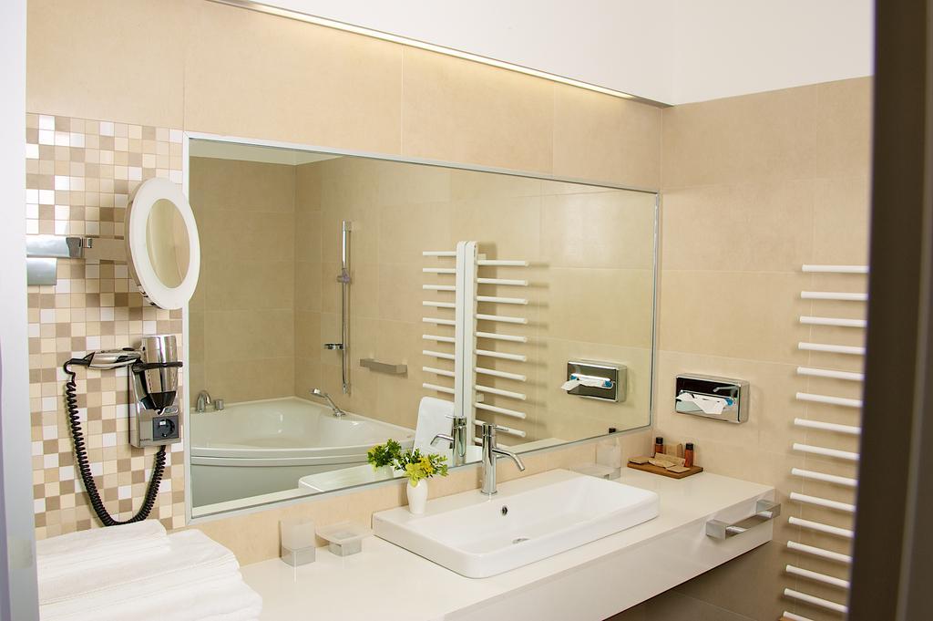 Hotel Jozef Idrija Quarto foto